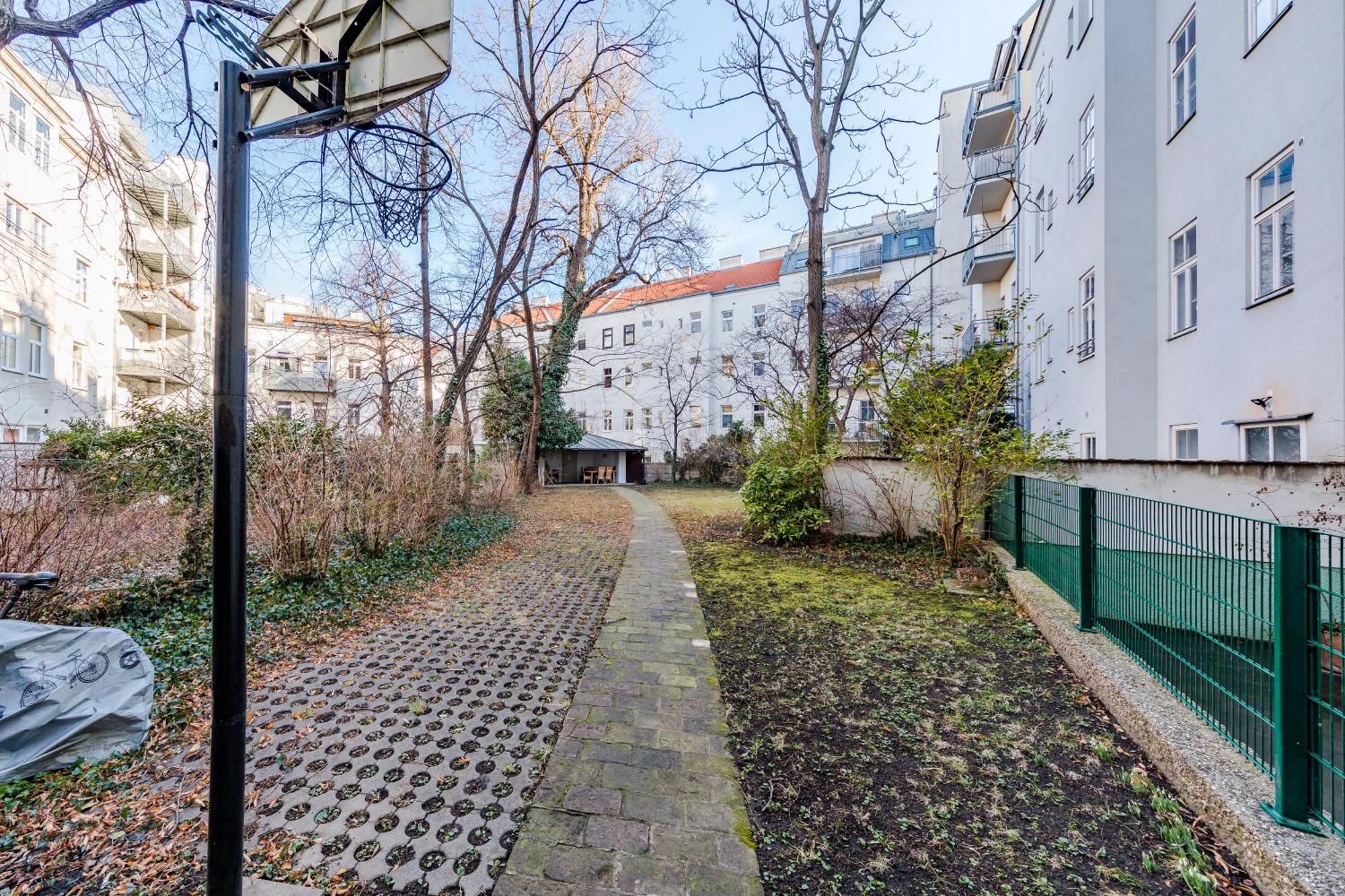 Urban Vienna Living - 18Th District Aparthotel Exterior foto